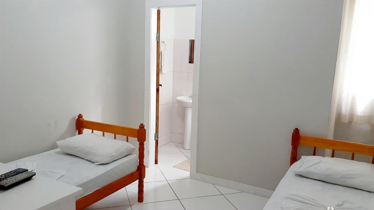 Hotel Bella Julia Жоїнвіль Екстер'єр фото